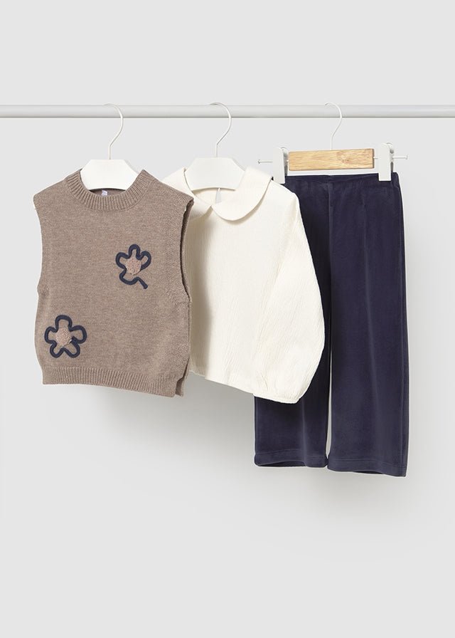 Completo 3 pezzi Gilet 2596 - Coccole e Ricami p.iva IT09642670583