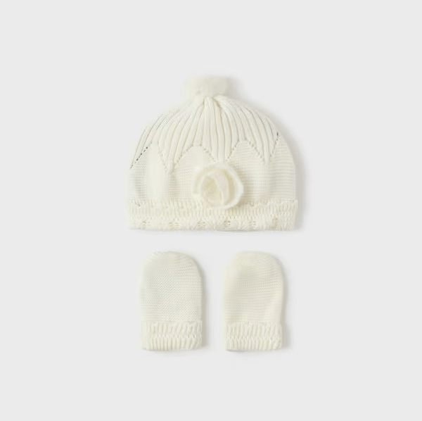 Completo Cappello Guantini - Coccole e Ricami p.iva IT09642670583