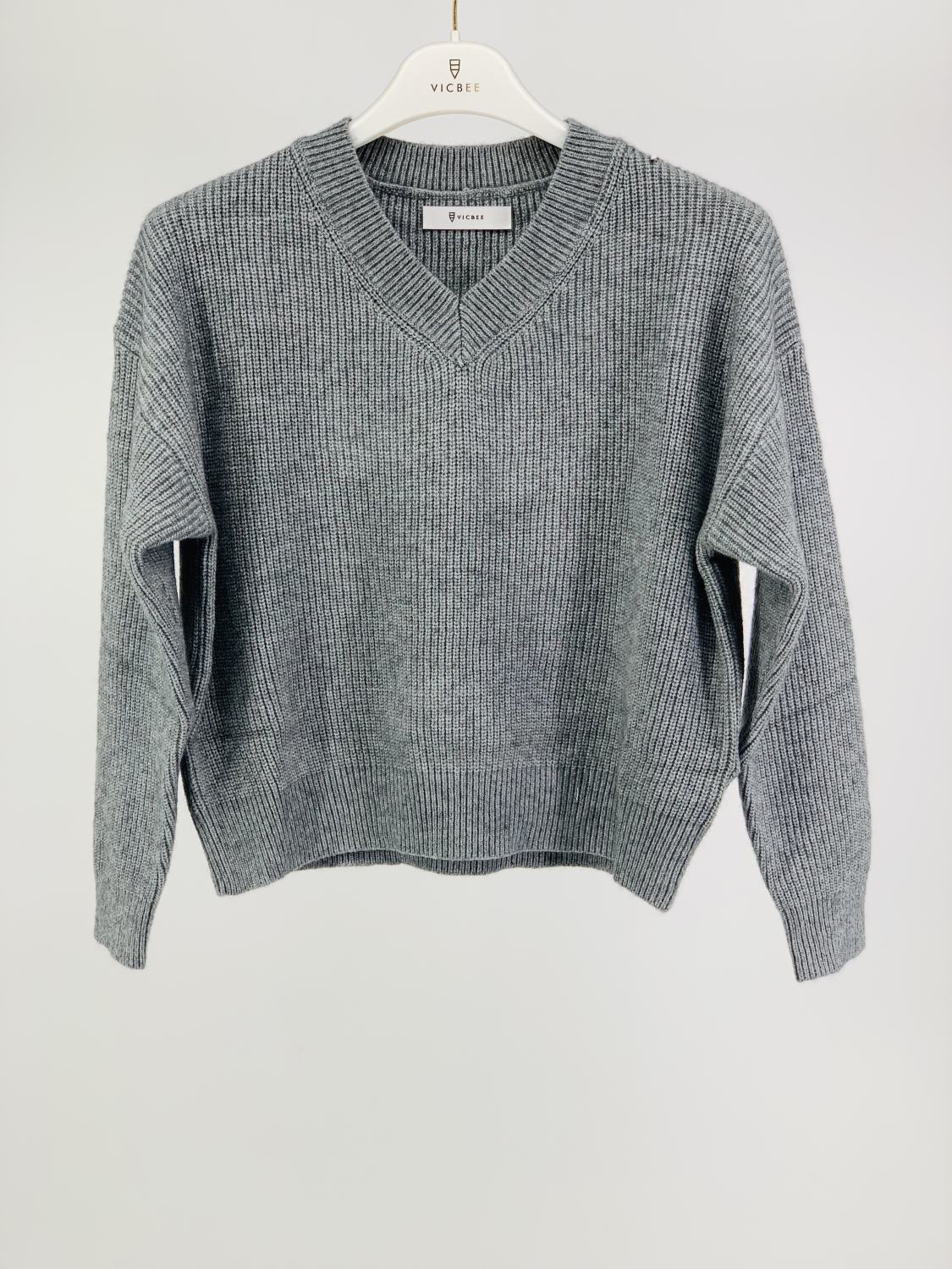 Maglione V costine - Coccole e Ricami |email: info@coccoleericami.shop| P.Iva 09642670583